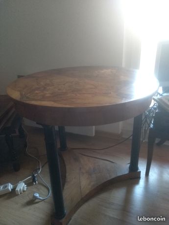 Photo de Table ronde en bois de qualit