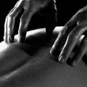 Photo de Homme propose massage pour tout type de femme