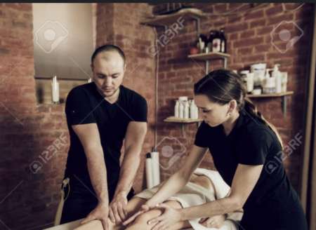 Photo de  H recherche massage rmunr par un Couple/ Duo